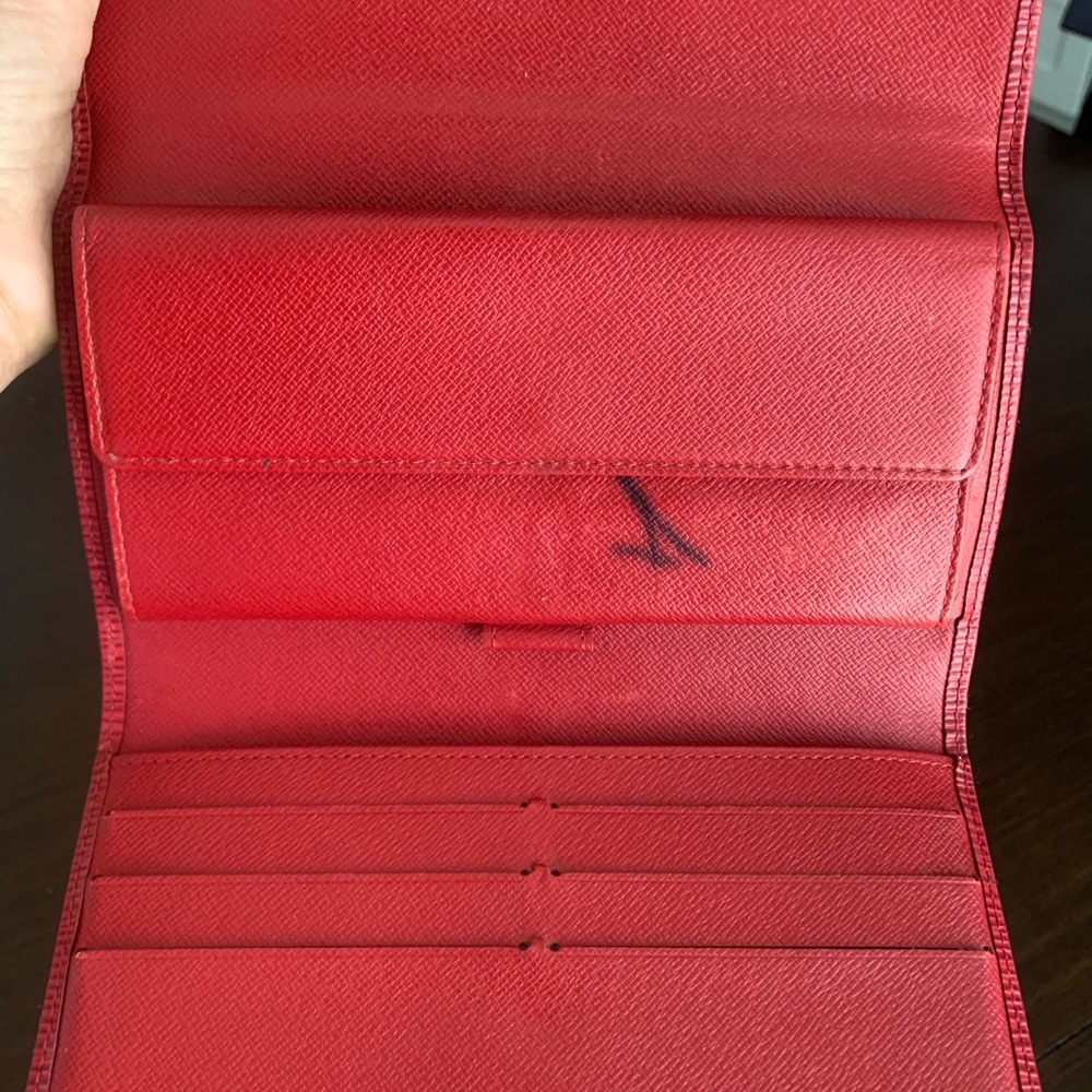 SOLD Authentic Louis Vuitton Epi leather wallet - Picture 5 of 5